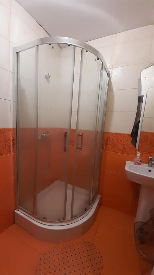 Apartment Na Saharova Ιβανό-Φρανκίβσκ Εξωτερικό φωτογραφία