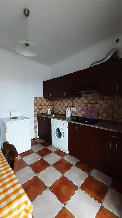 Apartment Na Saharova Ιβανό-Φρανκίβσκ Εξωτερικό φωτογραφία