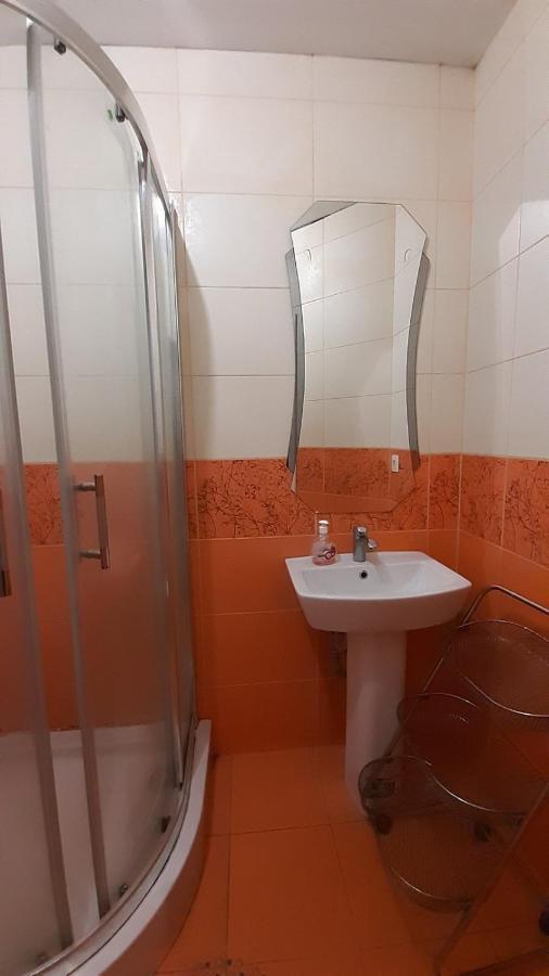 Apartment Na Saharova Ιβανό-Φρανκίβσκ Εξωτερικό φωτογραφία